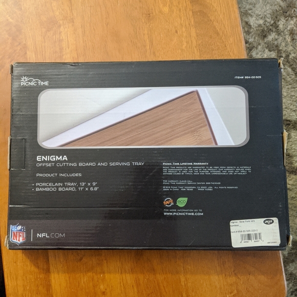 Bamboo Jets Cutting Board - Picture 4 of 4